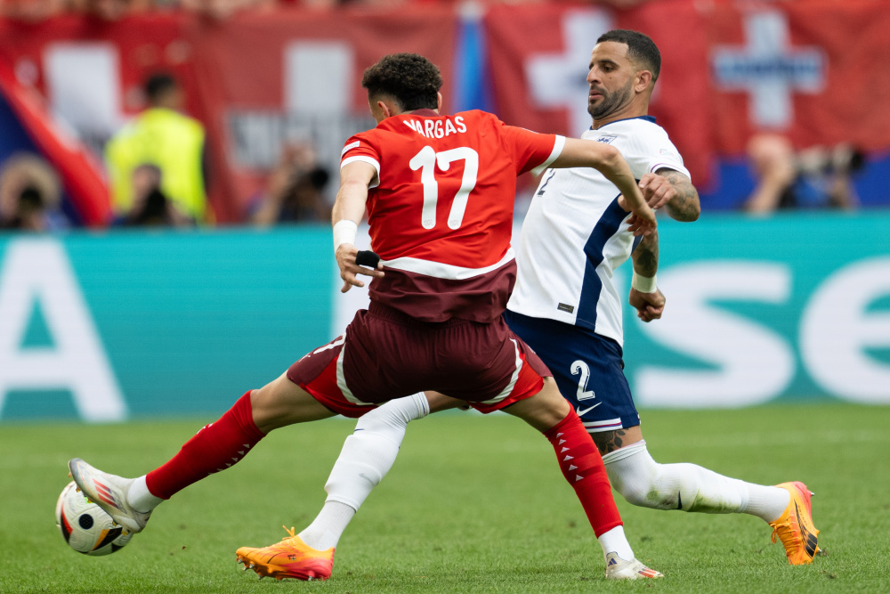 速反击和严 速反击和严