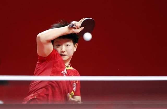 她用实际行 她用实际行