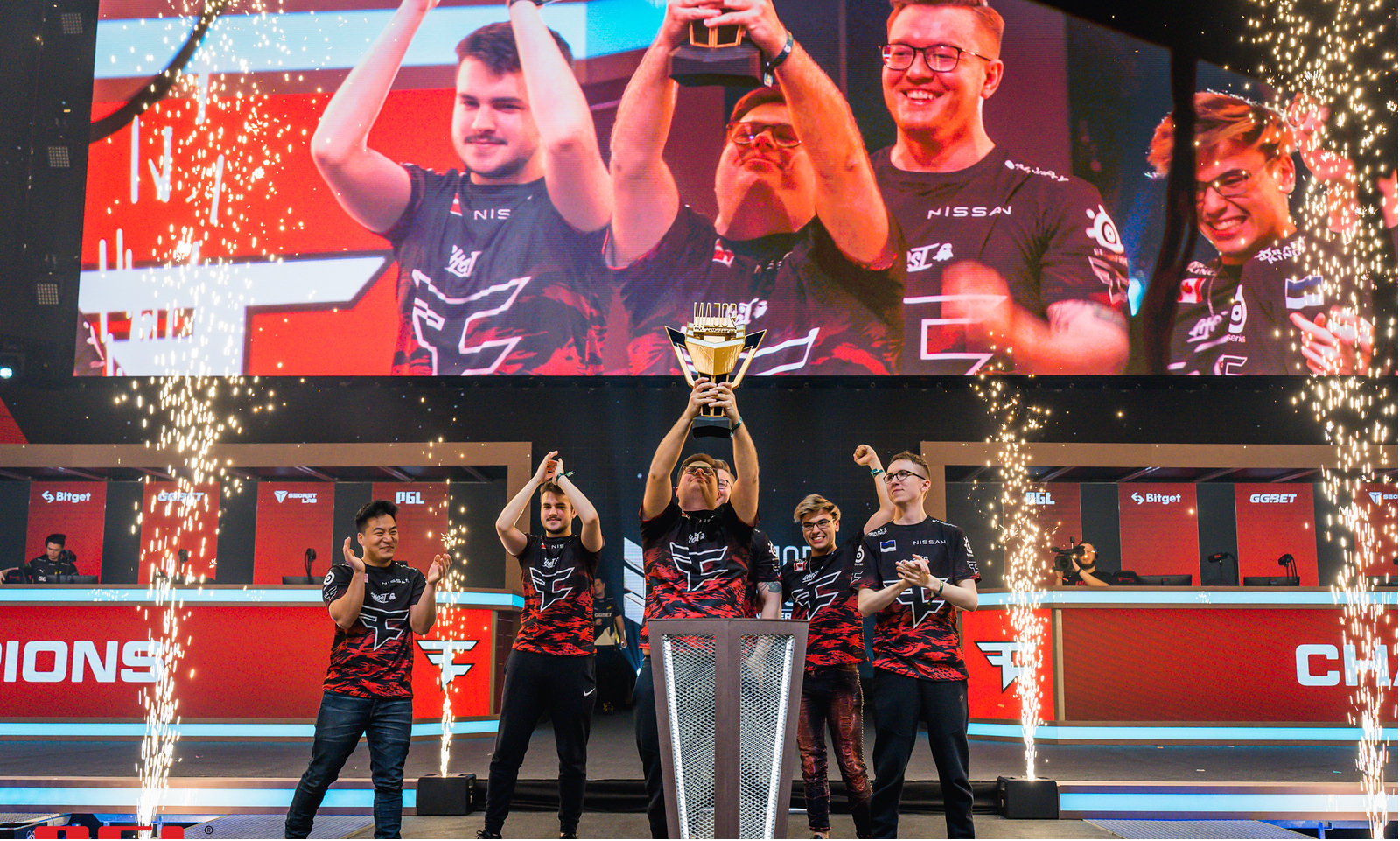 撰写了一场 撰写了一场